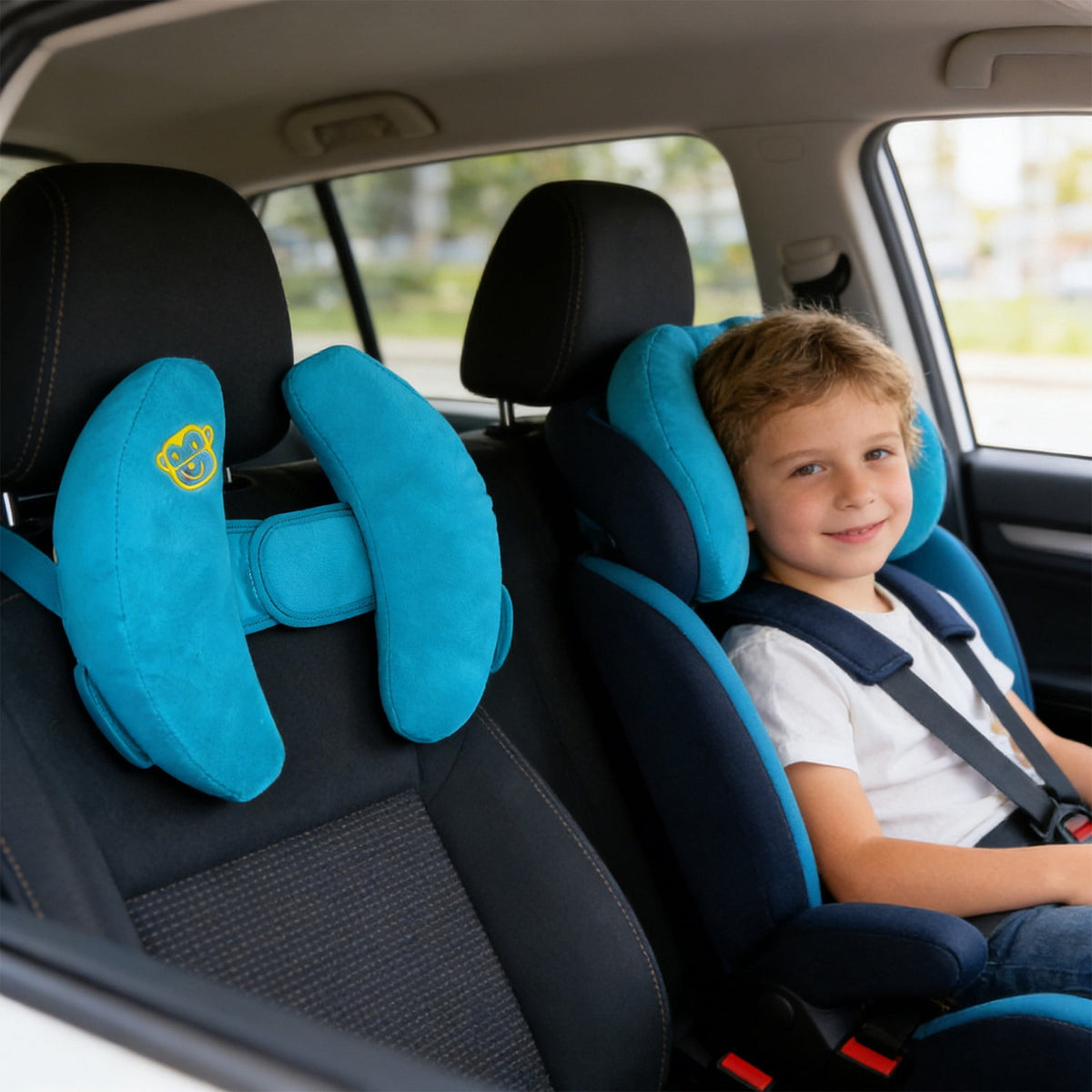 Banana-Shaped Car Neck Pillow with Adjustable Headrest Strap, Soft Polyester - Image 6